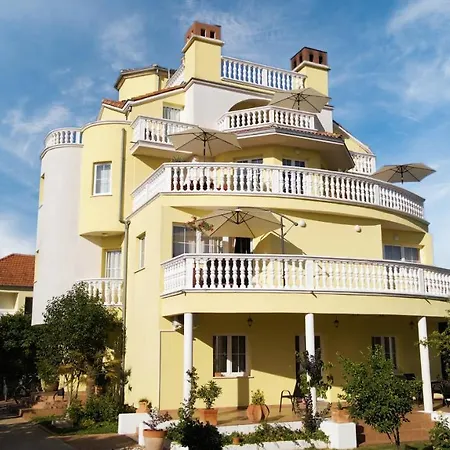 Captain'S House Pakoštane Exteriör bild
