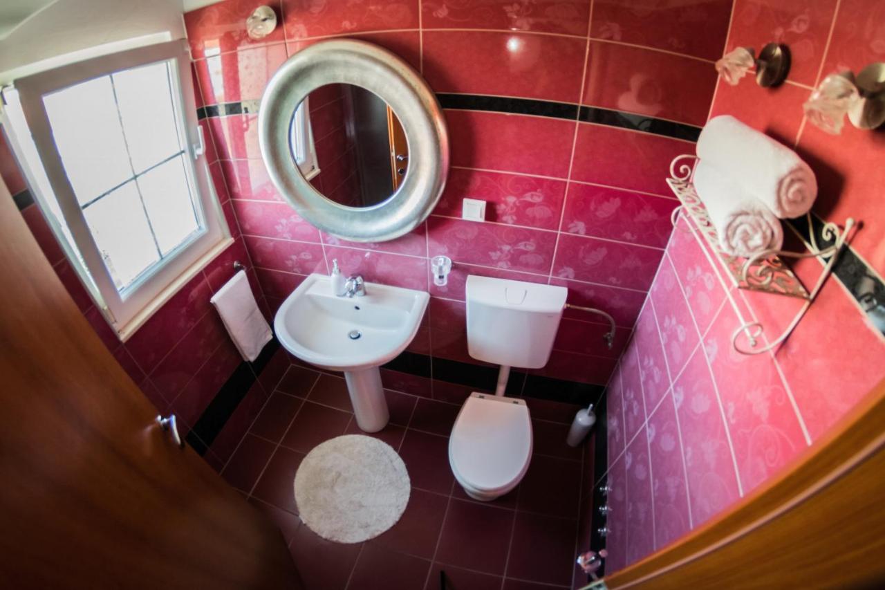 Captain's House Apartment Pakostane